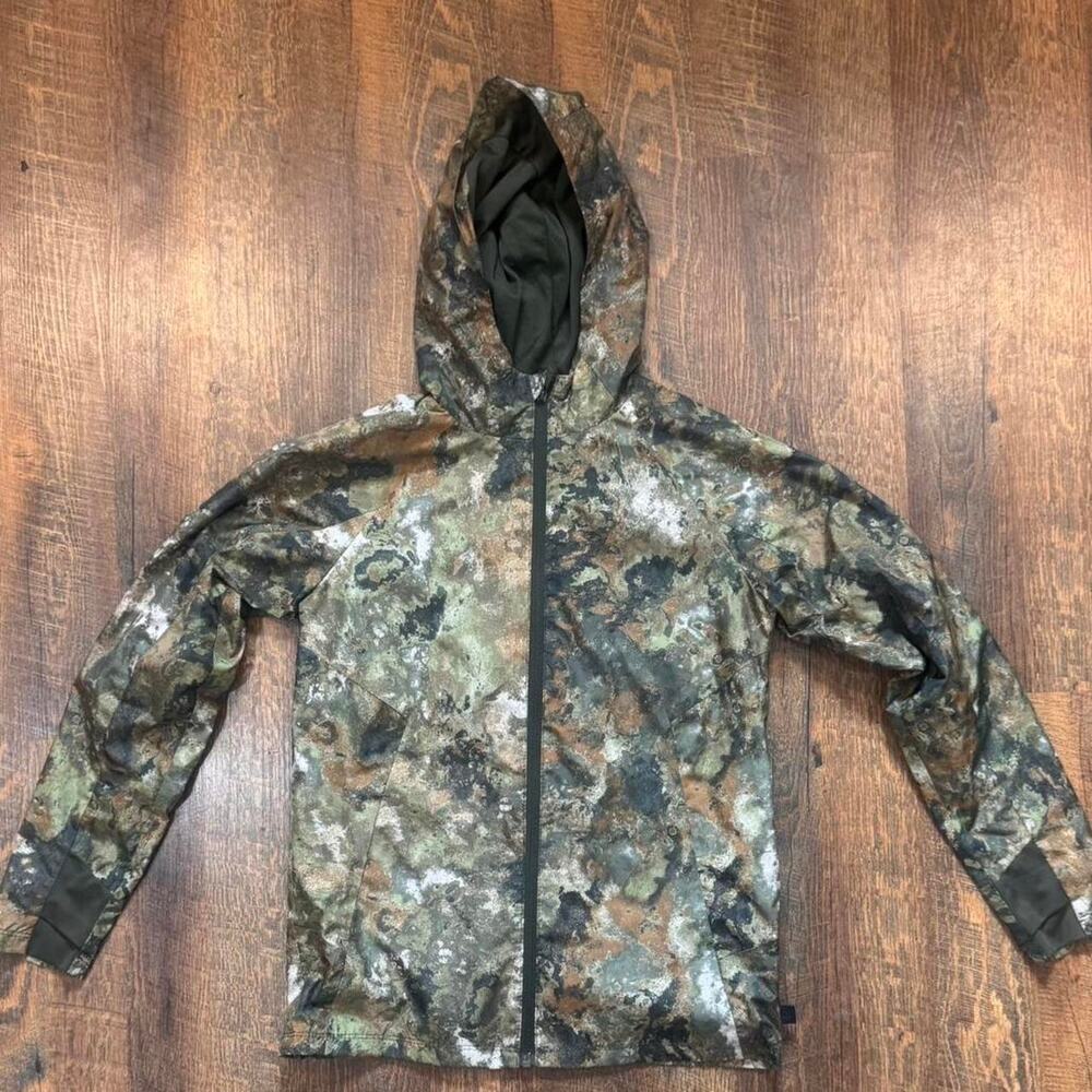 Realtree camo lightweight jacket youth L